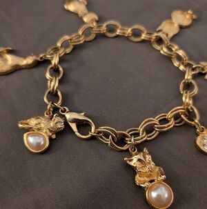 Vintage Cat Charm Bracelet Gold Tone